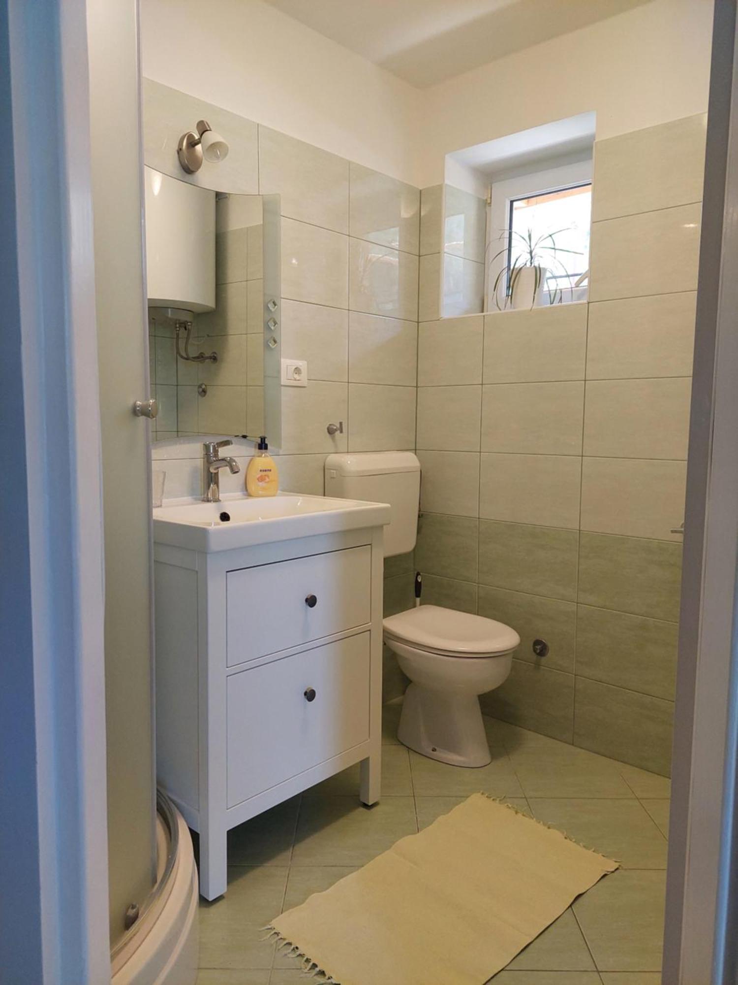 Beach Apartments Ловран Екстериор снимка